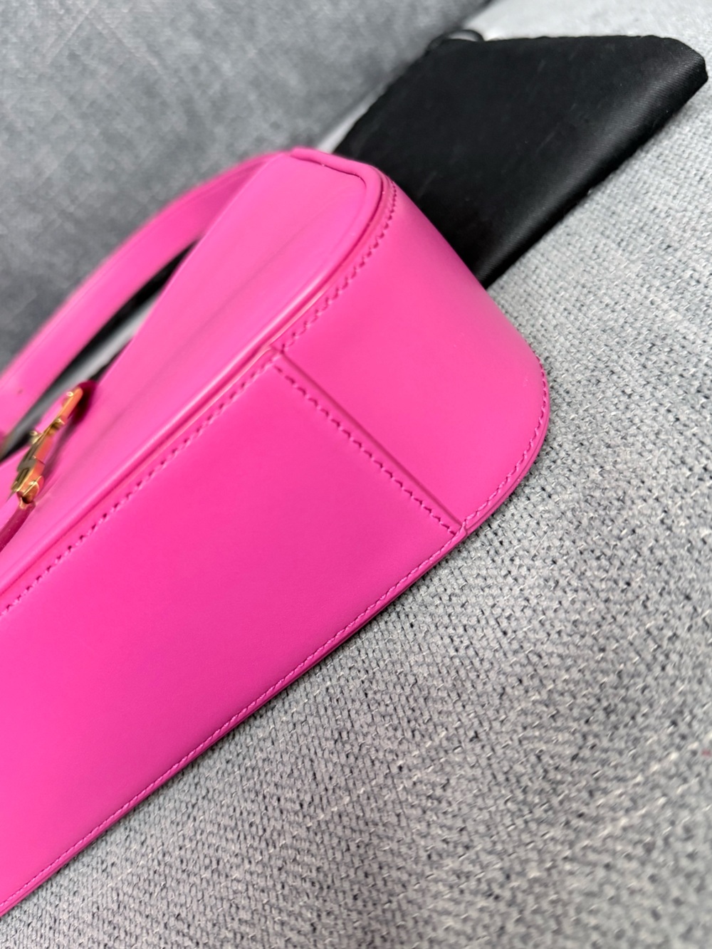 Saint Laurent Le 5 a 7 Medium smooth leather Shoulder Bag - Picture 8 of 12
